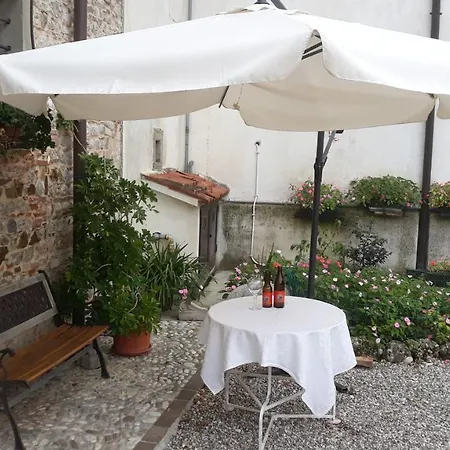 Casa di campagna Agrituristico Conte Ottelio *