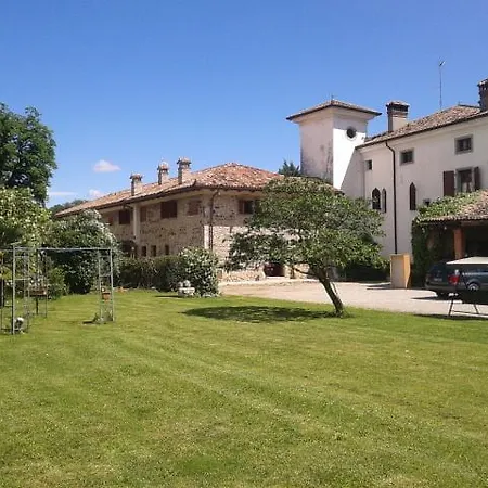 Gospodarstwo wiejskie Agrituristico Conte Ottelio Pradamano